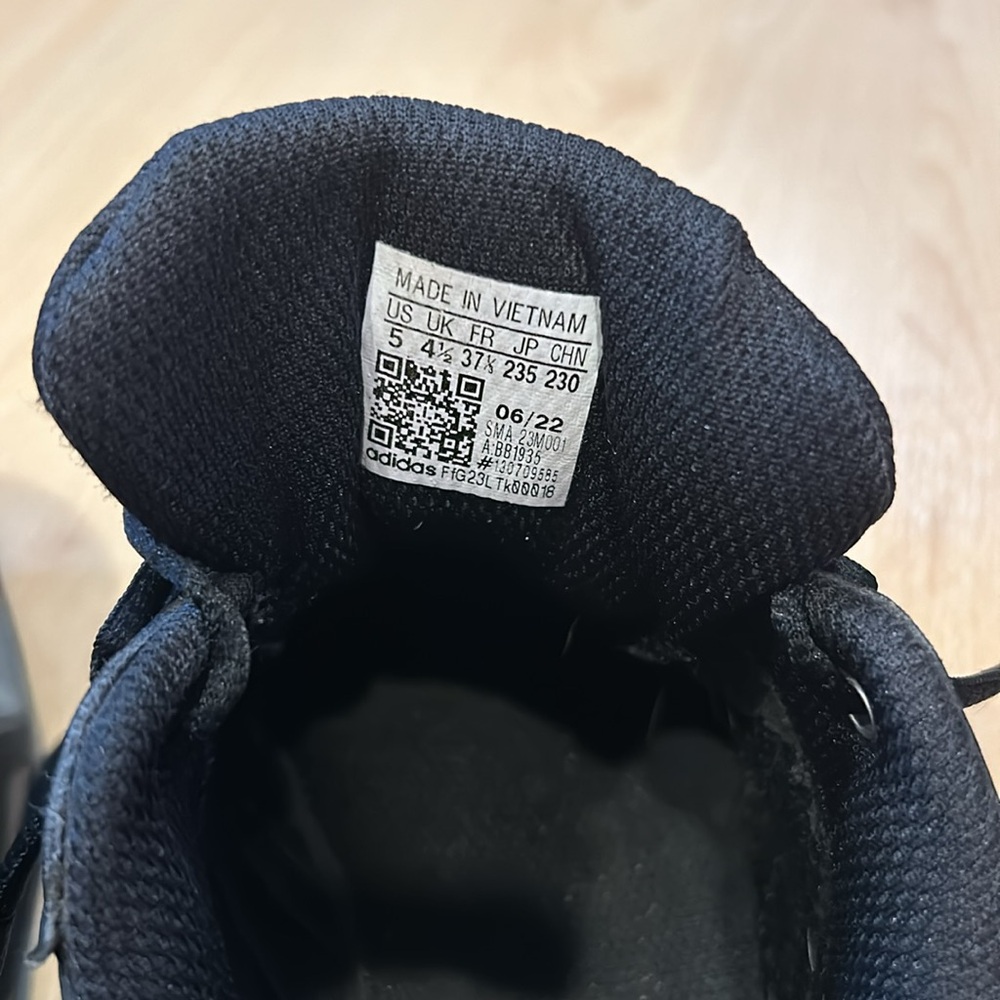 Adidas Terrex Sneakers - Picture 2 of 3